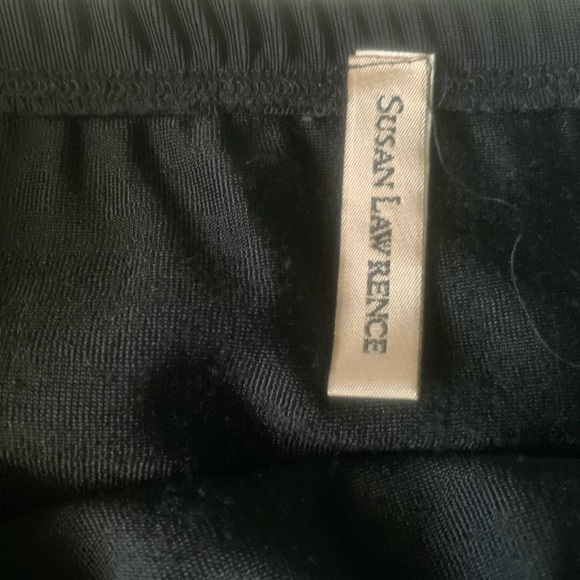 Susan Lawrence Double-Slit Skirt - Picture 3 of 4